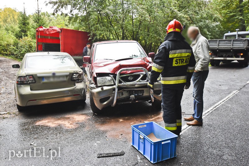 Kolizja na rogatkach Elbląga. Uwaga na utrudnienia w ruchu zdjęcie nr 161748