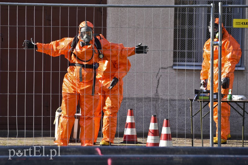 Co robią chemicy na Lotniczej zdjęcie nr 162171