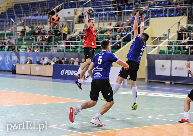 Stal rozbiła Meblarzy zdjęcie nr 162893