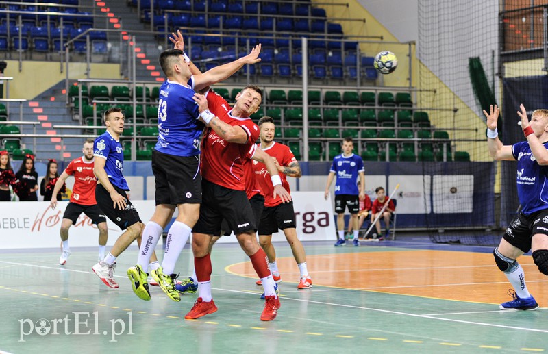 Stal rozbiła Meblarzy zdjęcie nr 162891