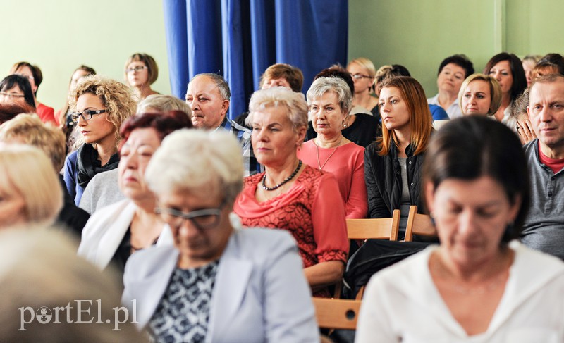 Szkoła na "szóstkę" ma urodziny zdjęcie nr 163085
