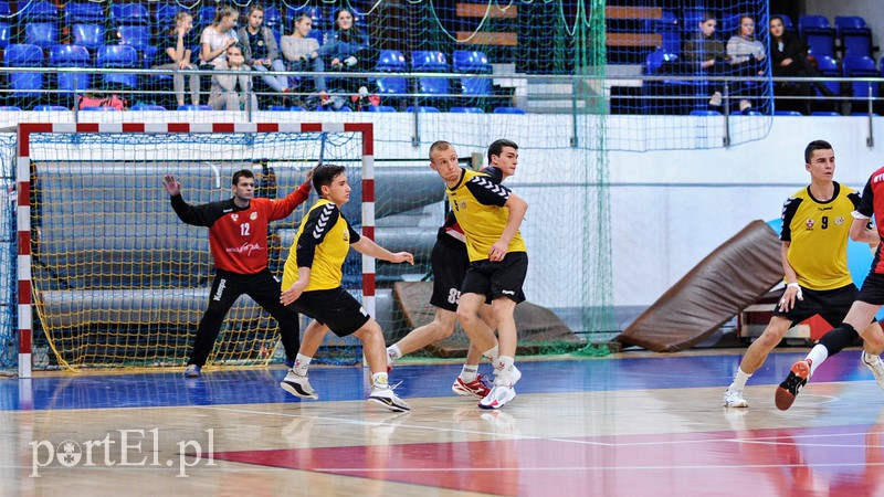 Inauguracyjne zwycięstwo na własnym parkiecie juniorów Truso zdjęcie nr 163304