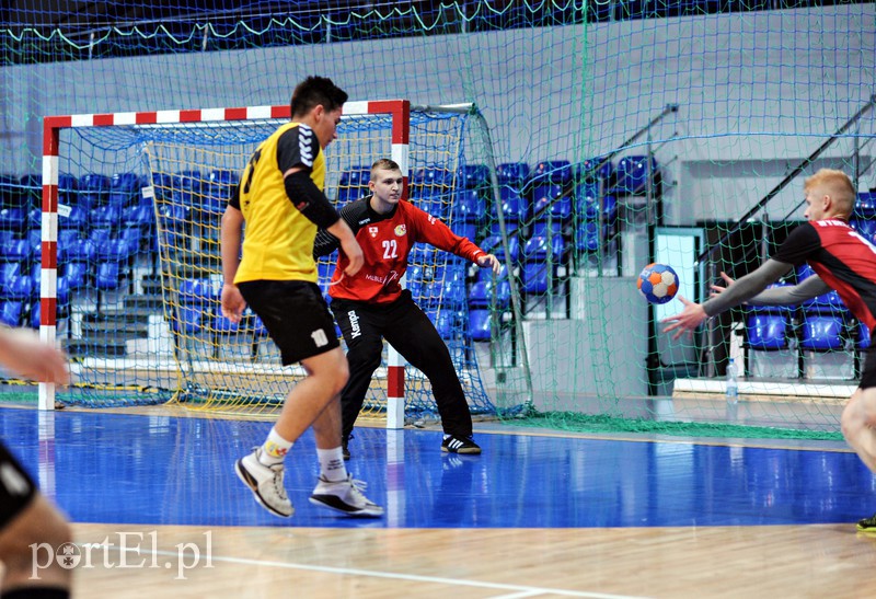 Inauguracyjne zwycięstwo na własnym parkiecie juniorów Truso zdjęcie nr 163295