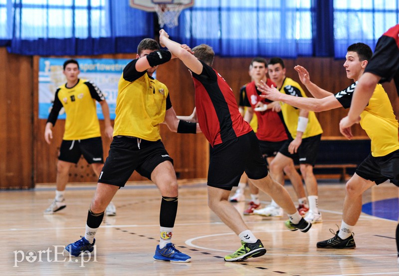 Inauguracyjne zwycięstwo na własnym parkiecie juniorów Truso zdjęcie nr 163296