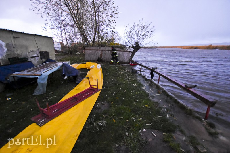 Przybywa wody w Kumieli i rzece Elbląg (aktualizacja) zdjęcie nr 163583