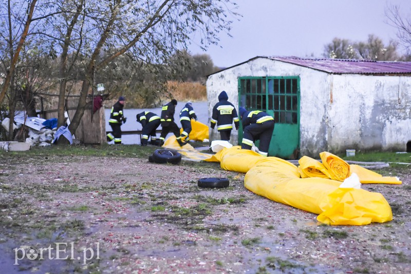 Przybywa wody w Kumieli i rzece Elbląg (aktualizacja) zdjęcie nr 163589