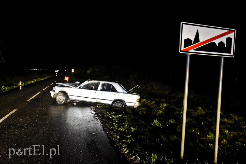 Elbląg Zderzenie mercedesa z ciągnikiem