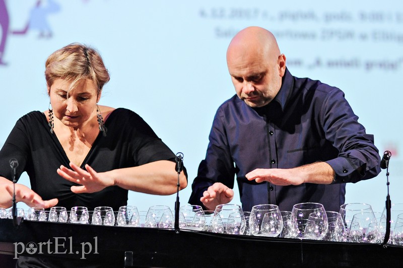 Melodie wyczarowane z kieliszków zdjęcie nr 164118