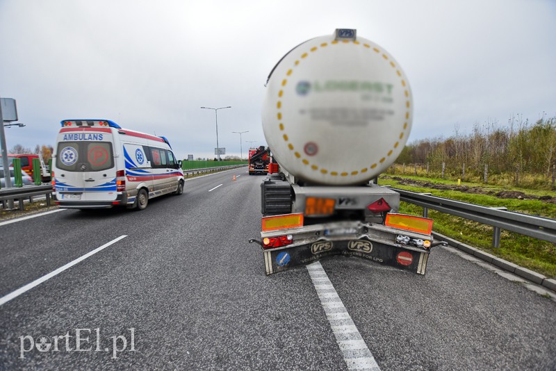 Zderzenie daihatsu z cysterną na S7 zdjęcie nr 164564
