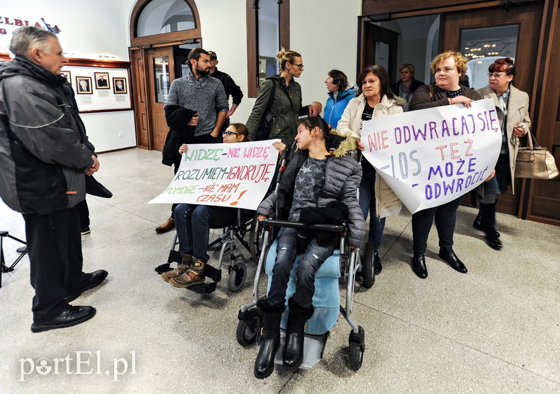 Radni nie posłuchali rodziców niepełnosprawnych dzieci zdjęcie nr 164605