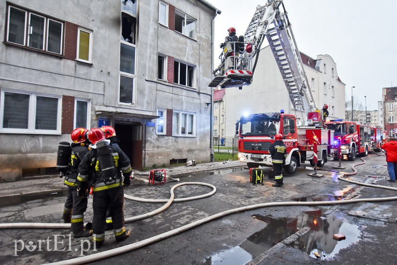 Pożar w budynku na Dolnej zdjęcie nr 164648