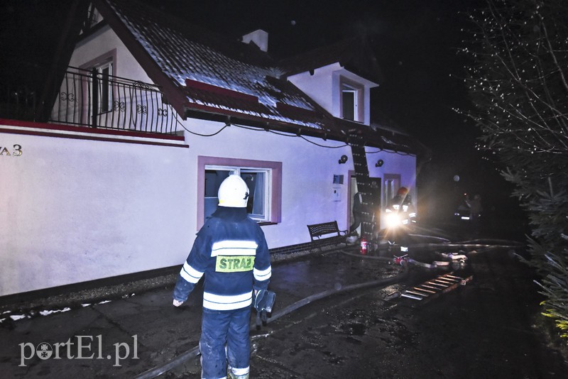 Pożar poddasza w Dąbrowie zdjęcie nr 165406
