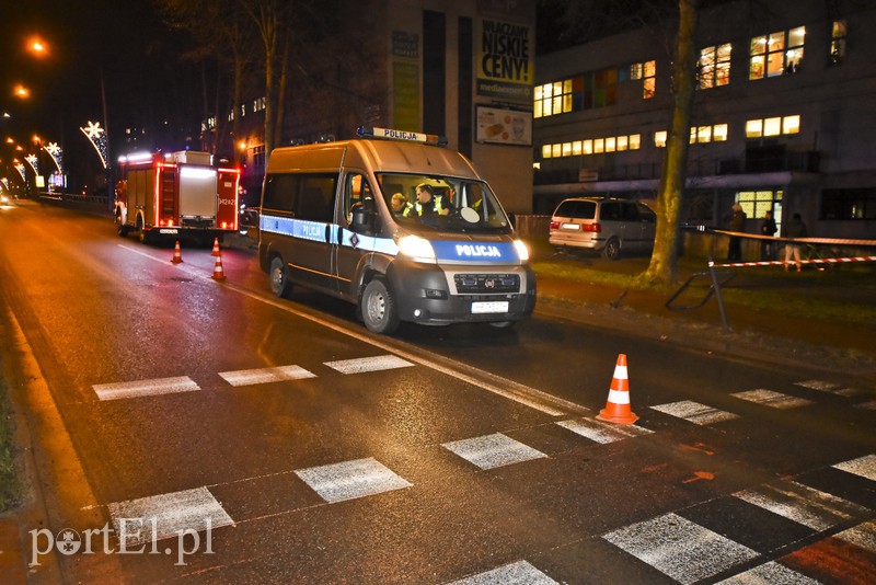 Potrącenie na al. Odrodzenia, 76-letnia kobieta w szpitalu zdjęcie nr 166330