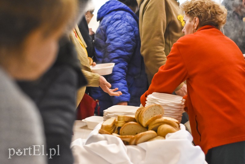 Przychodzą po kawałek normalności zdjęcie nr 166847