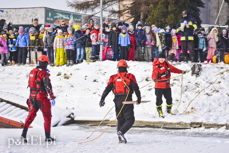 Co zrobić, gdy pod kimś załamie się lód? zdjęcie nr 168871