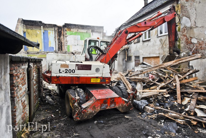 Wyburzają kolejny budynek zdjęcie nr 169207