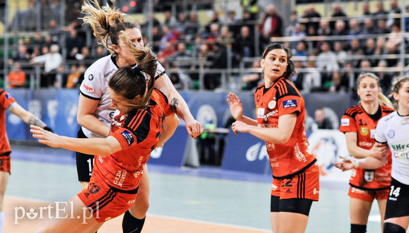 Twardy mecz i wygrana Zagłębia zdjęcie nr 169333