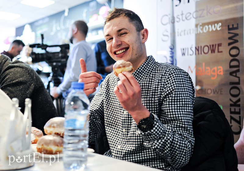 "Pączek" zwyciężył zdjęcie nr 169482