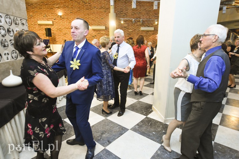 Tak się bawią starsi studenci zdjęcie nr 169777