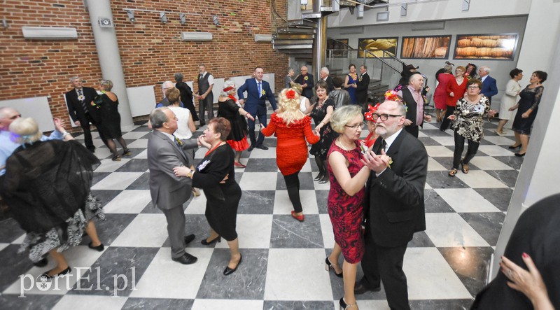 Tak się bawią starsi studenci zdjęcie nr 169741