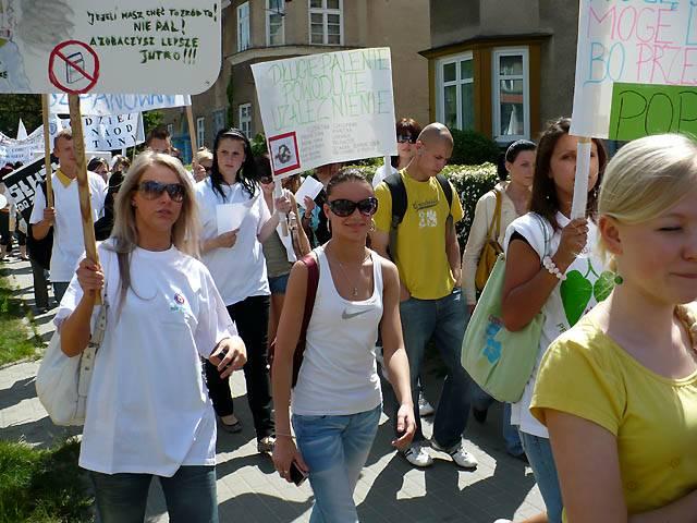 Happening bez papierosa zdjęcie nr 13315