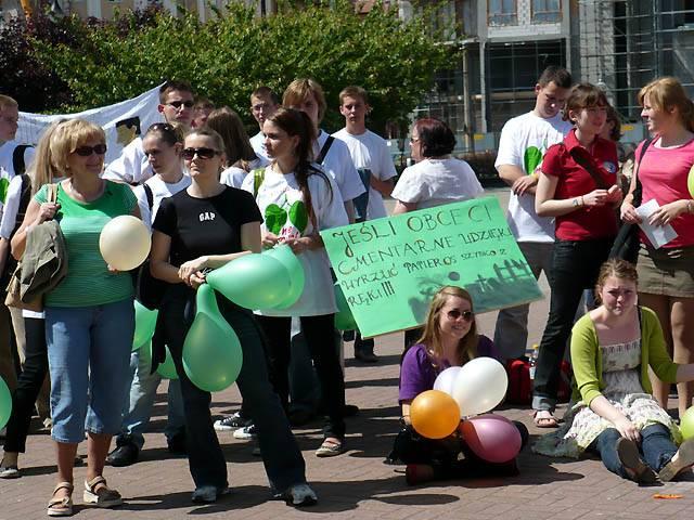 Happening bez papierosa zdjęcie nr 13329