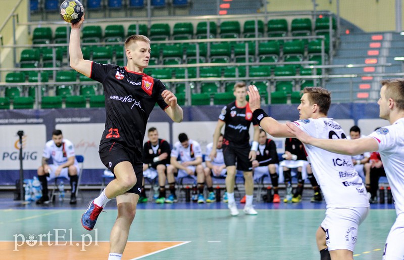 Meblarze z czwartym zwycięstwem zdjęcie nr 170212