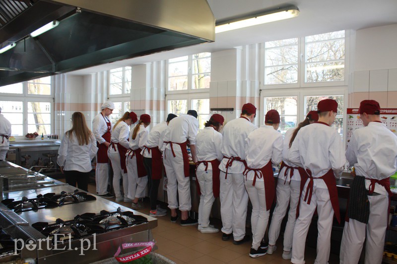  Sowa radzi, jak podać kaczkę zdjęcie nr 170760