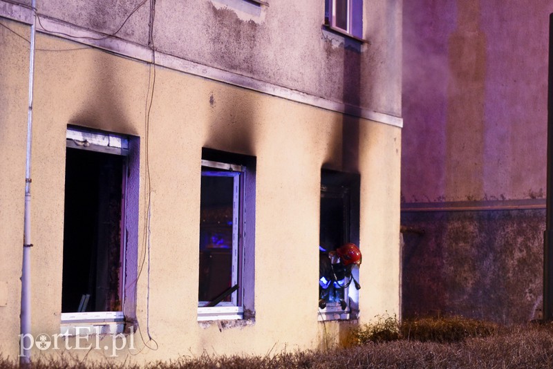 Pożar na Browarnej. Spłonęło mieszkanie zdjęcie nr 171085