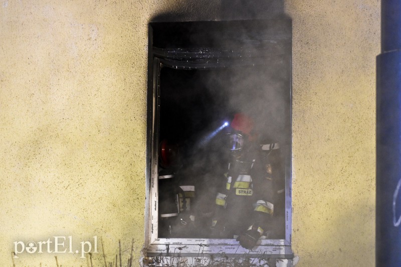 Pożar na Browarnej. Spłonęło mieszkanie zdjęcie nr 171080
