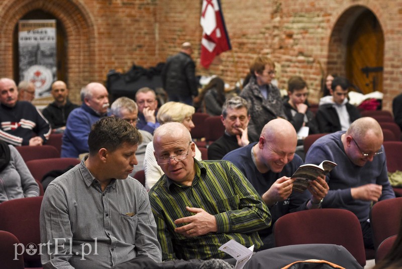 Elbląg Tomasz Stężała posłał bogów na wojnę