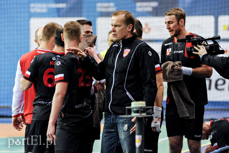 Nafciarze gromią Meblarzy zdjęcie nr 171642