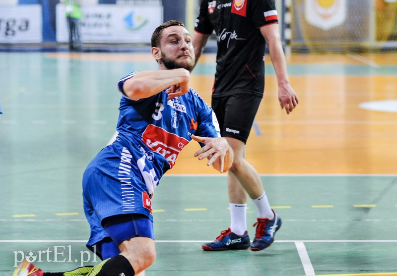 Nafciarze gromią Meblarzy zdjęcie nr 171647