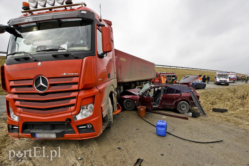 Wypadek na starej "siódemce". Pięć osób rannych zdjęcie nr 171848