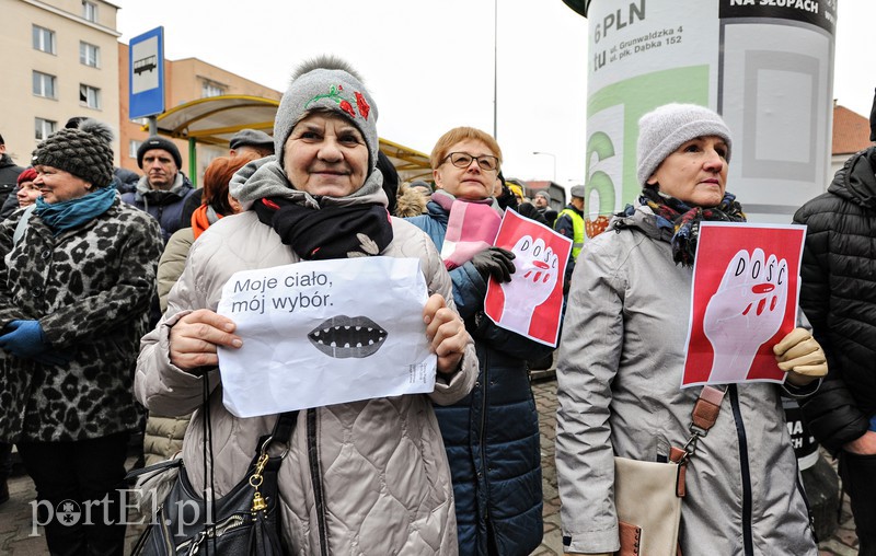 Czarny protest ponownie w Elblągu zdjęcie nr 171937