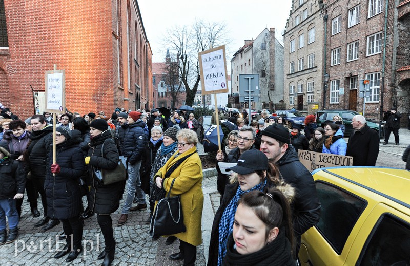 Czarny protest ponownie w Elblągu zdjęcie nr 171967