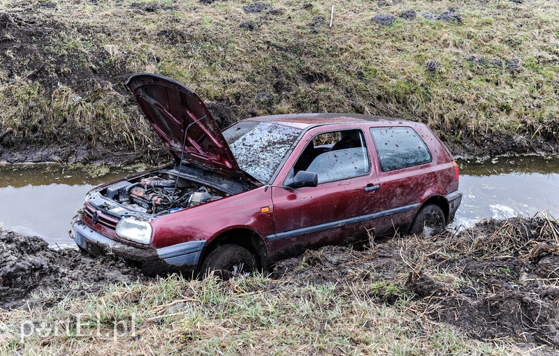 Wpadła do rowu, miała dużo szczęścia zdjęcie nr 172613