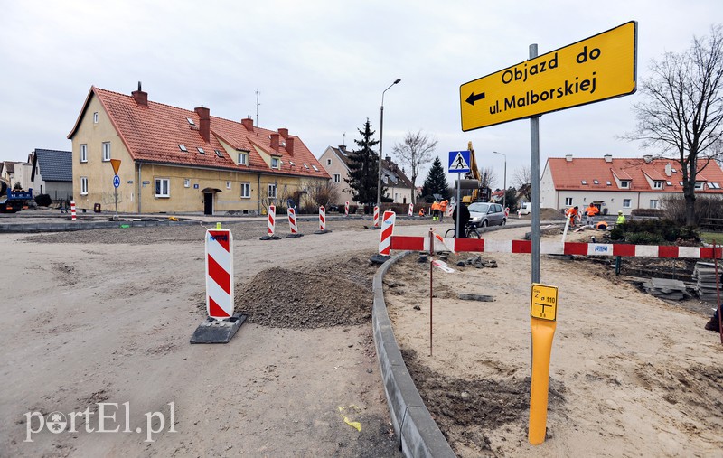 Tak powstaje rondo na Lotniczej zdjęcie nr 172659