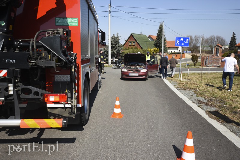 Zderzenie daewoo ze skuterem w Jegłowniku zdjęcie nr 172811