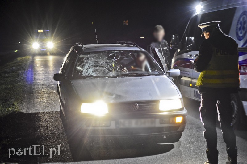 Potrącenie w Żurawcu, kobieta trafiła do szpitala zdjęcie nr 172898