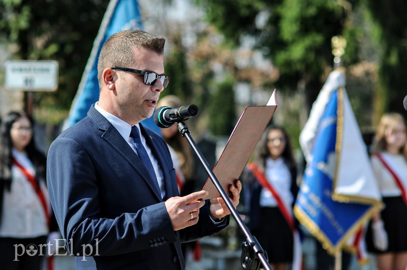 Pamięć i szacunek należy się wszystkim zdjęcie nr 172937