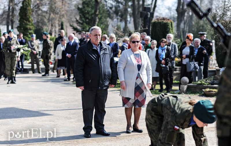 Pamięć i szacunek należy się wszystkim zdjęcie nr 172952