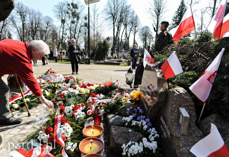 Pamięć i szacunek należy się wszystkim zdjęcie nr 172962