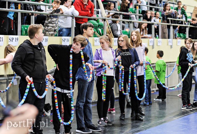 Kilometry nakrętek od uczniów zdjęcie nr 174145