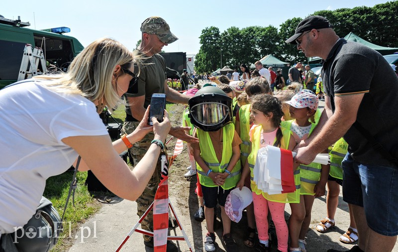 Pokazy, atrakcje i mundury zdjęcie nr 174982