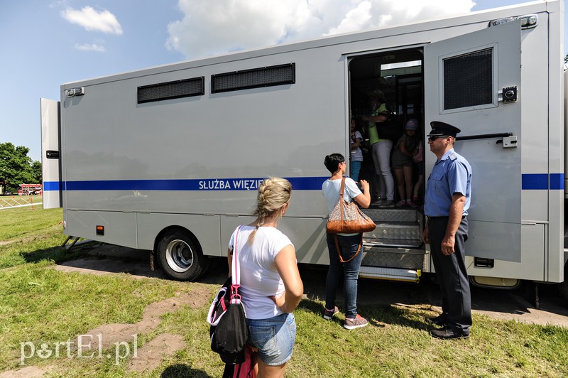 Pokazy, atrakcje i mundury zdjęcie nr 174988