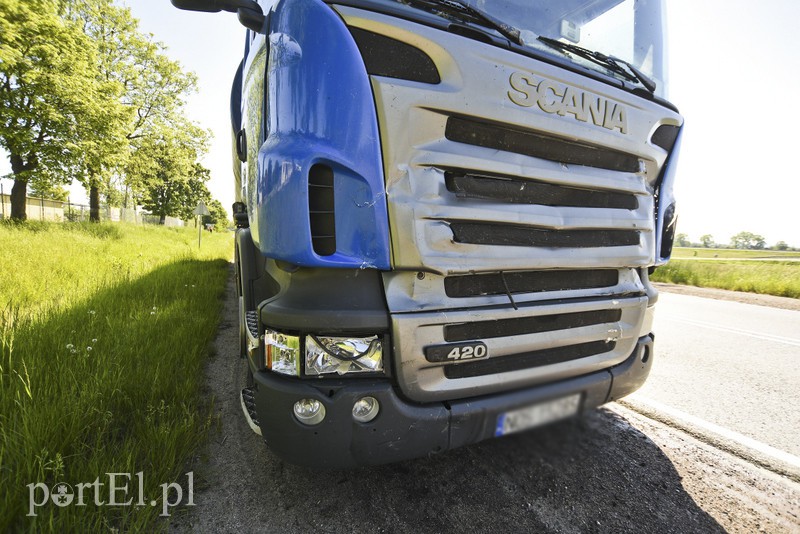 Tragiczny wypadek w Komorowie Żuławskim, nie żyje kierowca skody zdjęcie nr 175041