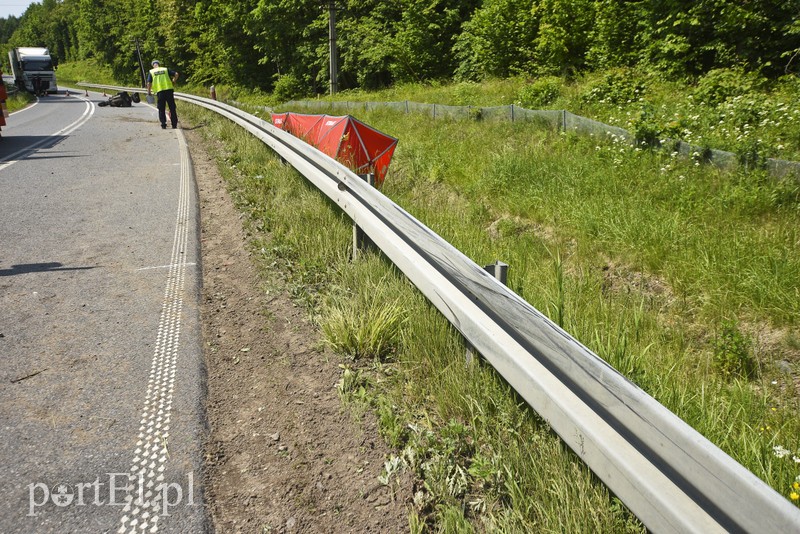 Śmiertelny wypadek pod Pasłękiem. Zginął motocyklista zdjęcie nr 176194