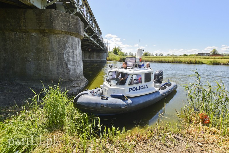 Tutaj kąpać się nie wolno zdjęcie nr 177145