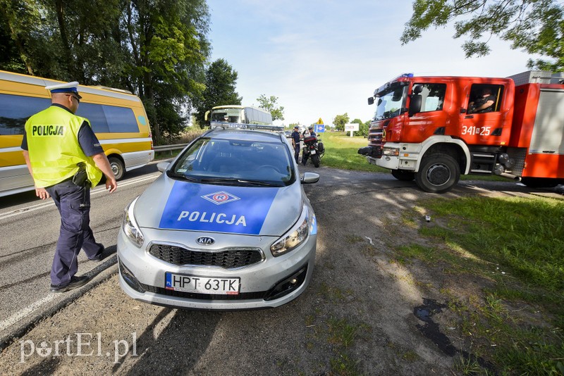 Pożar samochodu na drodze nr 22 zdjęcie nr 177419